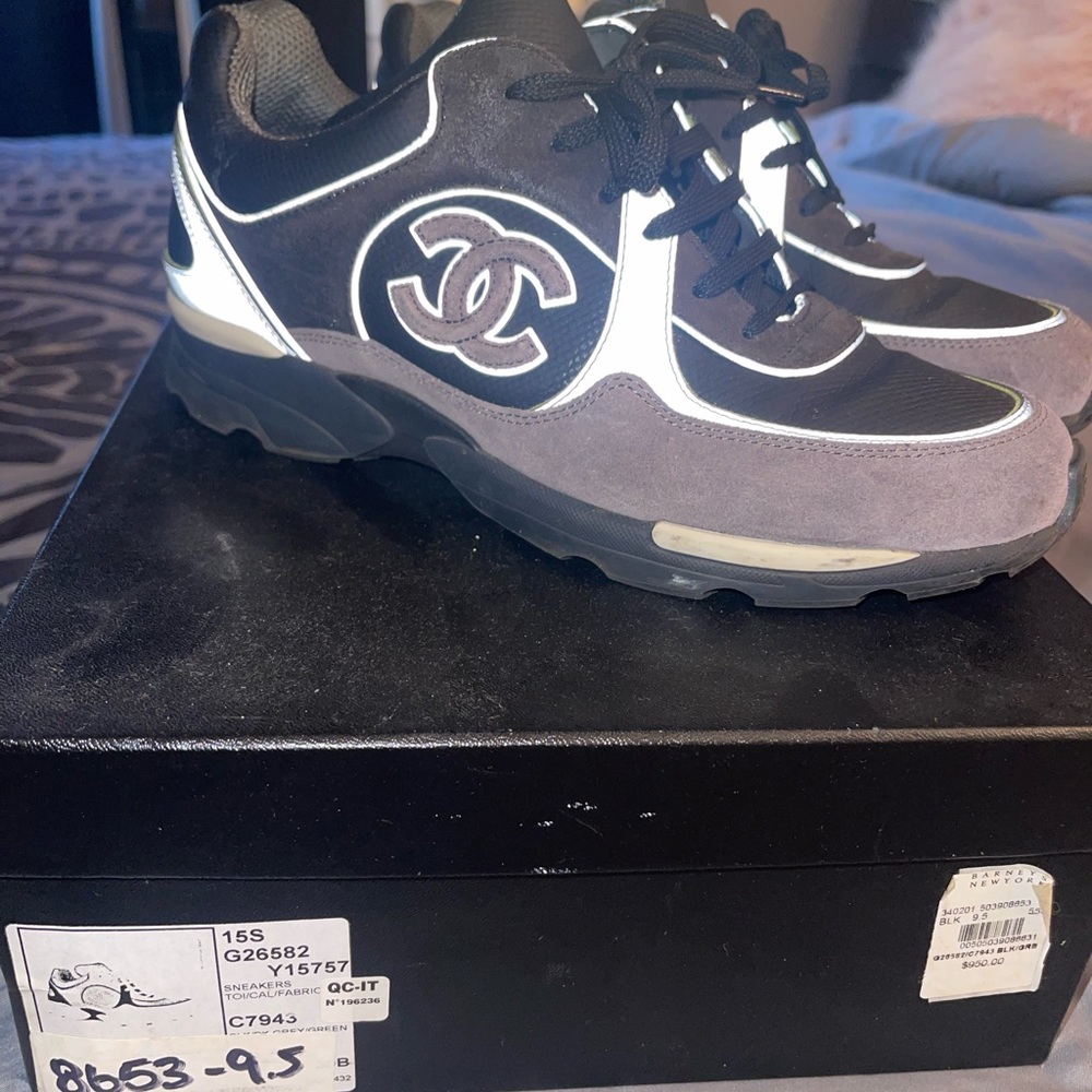Woman’s Chanel sneakers size 9.5 us